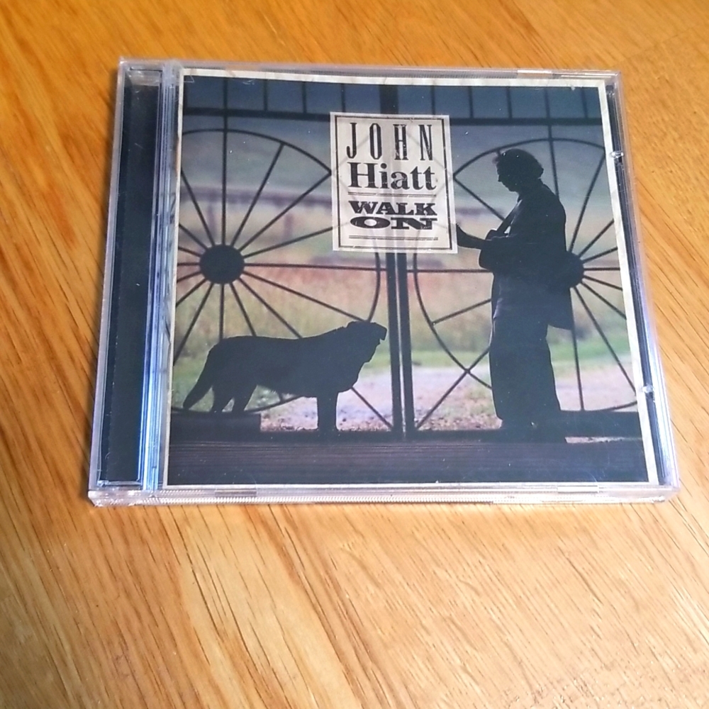 John Hiatt Walk On CD  Country Music 13 Songs - Picture 5 of 5